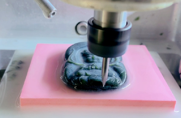 常見的玉石加工設備選購要點